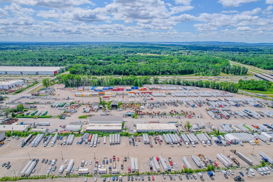 5421 Bd Cléroux, Laval, QC à vendre - Aérien - Image 3 de 4