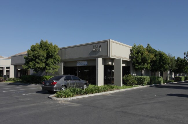 Plus de détails pour 1285 Columbia Ave, Riverside, CA - Industriel à louer