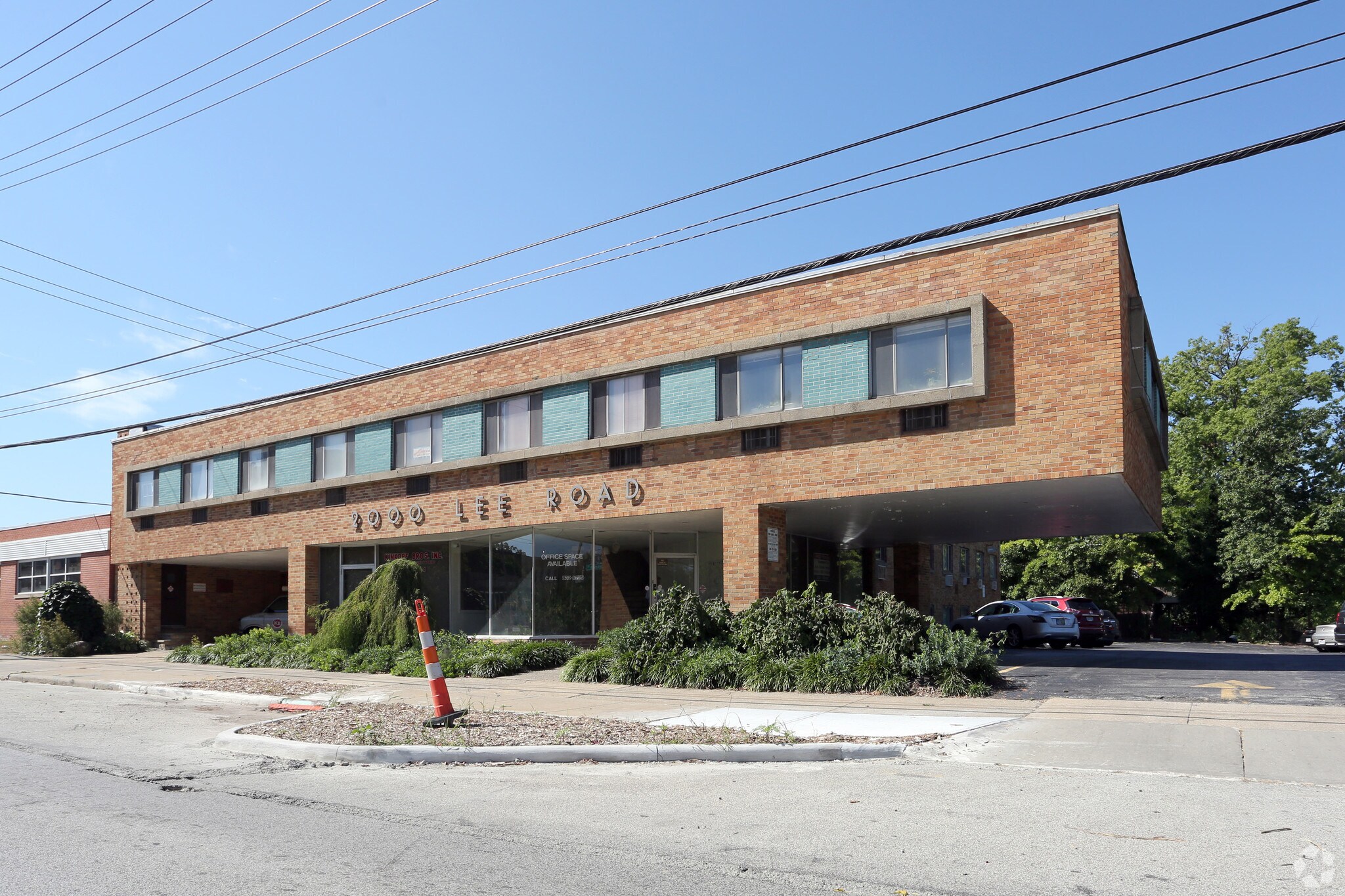 2000 Lee Rd, Cleveland Heights, OH à louer Photo du bâtiment- Image 1 de 4