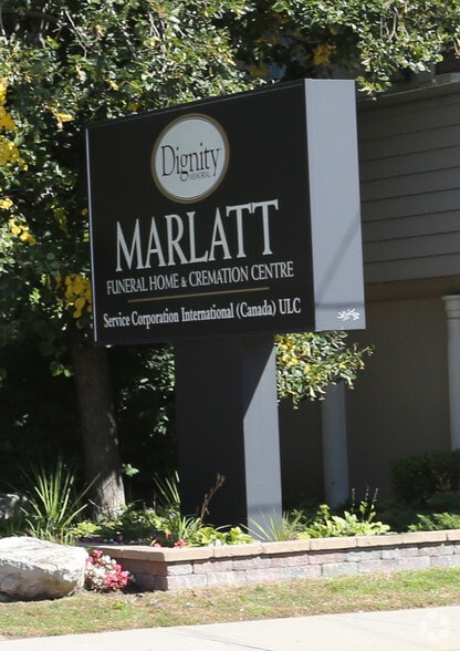 615 Main St E, Hamilton, ON for sale - Building Photo - Image 2 of 3