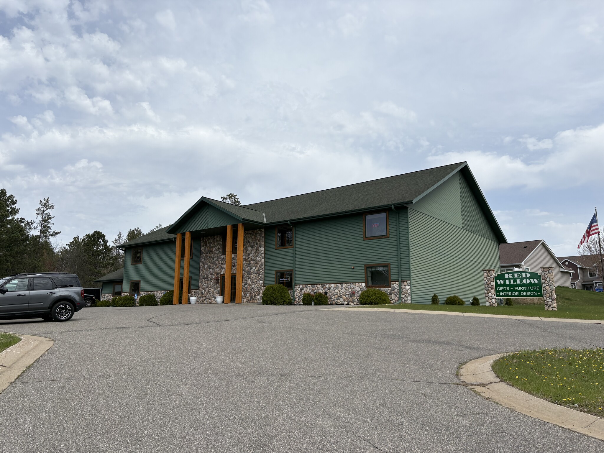 225 SE 21st St, Grand Rapids, MN à vendre Photo du bâtiment- Image 1 de 70