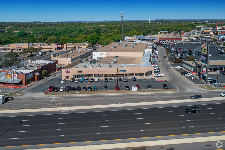 6750-6772 Ingram Rd, San Antonio, TX for sale - Building Photo - Image 1 of 1