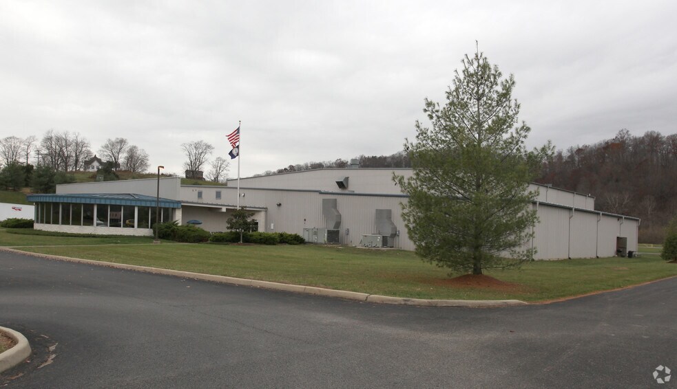 17921 Main St, Buchanan, VA à vendre - Photo du bâtiment - Image 2 de 38