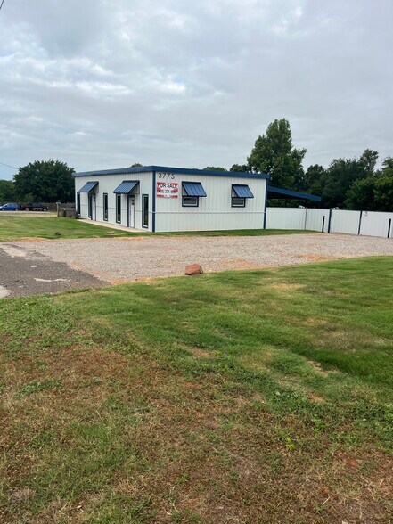 3775 NW 32nd St, Newcastle, OK à vendre - Photo du bâtiment - Image 2 de 15