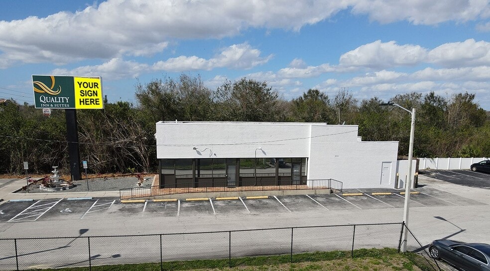 2037 E Irlo Bronson Memorial Hwy, Kissimmee, FL for lease - Building Photo - Image 1 of 13