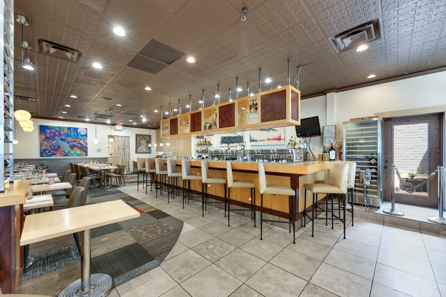 626 Rood Ave, Grand Junction, CO for sale - Interior Photo - Image 3 of 57