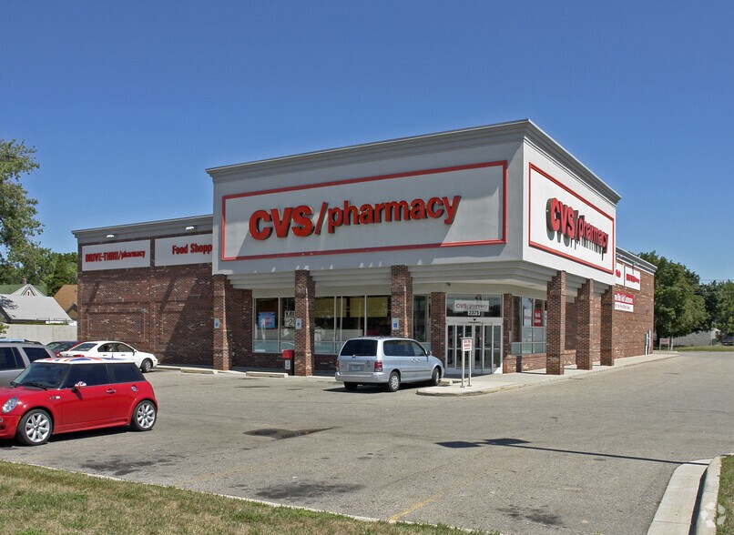 2375 28th St SW, Wyoming, MI à louer - Photo du bâtiment - Image 2 de 8