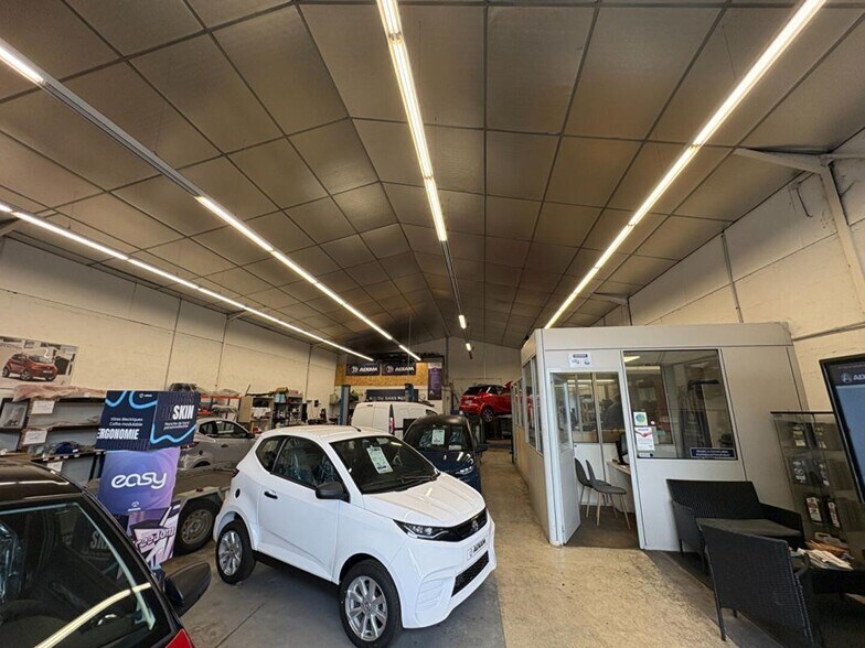 Flex in Montivilliers for lease - Interior Photo - Image 3 of 4