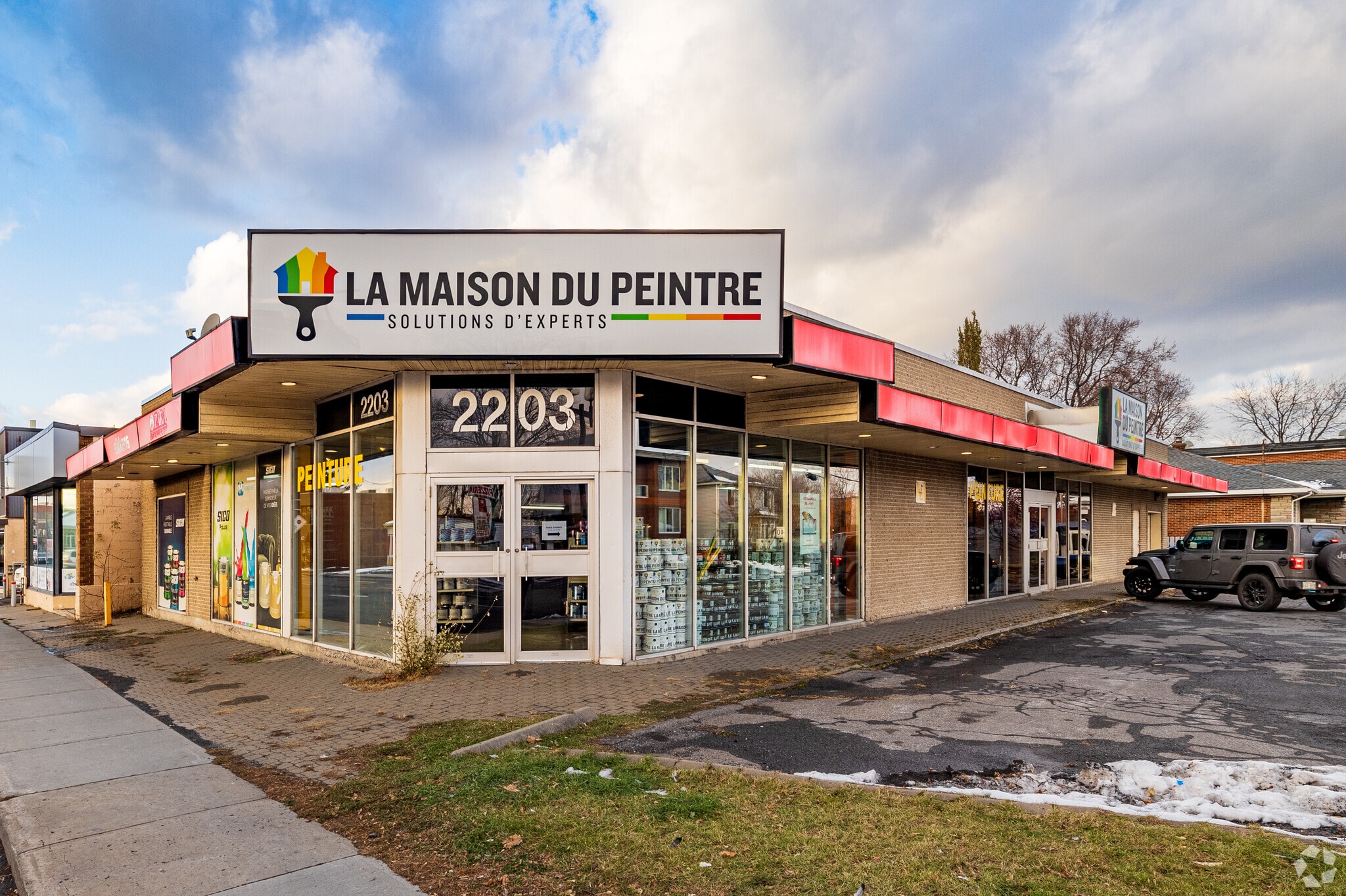 2203 Ch De Chambly, Longueuil, QC for sale Primary Photo- Image 1 of 16