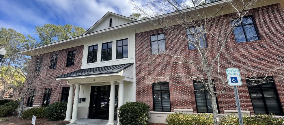 505 Belle Hall Pky, Mount Pleasant, SC à vendre - Photo du bâtiment - Image 1 de 5
