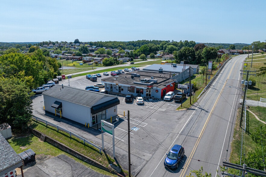 605 Scenery Dr, Elizabeth, PA for sale - Building Photo - Image 3 of 12