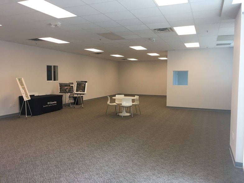 2501 Dykes Rd, Miramar, FL for lease - Building Photo - Image 2 of 11