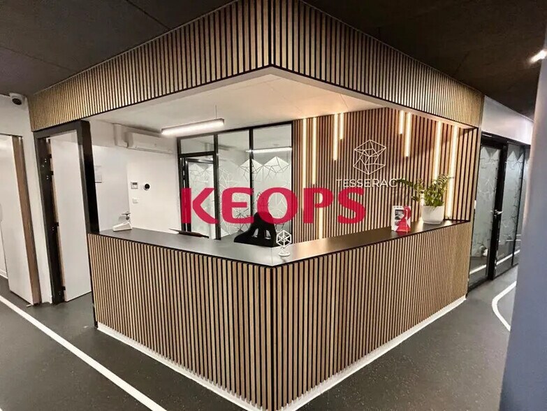 Office in Toulouse for lease - Interior Photo - Image 2 of 13