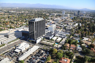 15760 Ventura Blvd, Encino, CA - Aérien  Vue de la carte