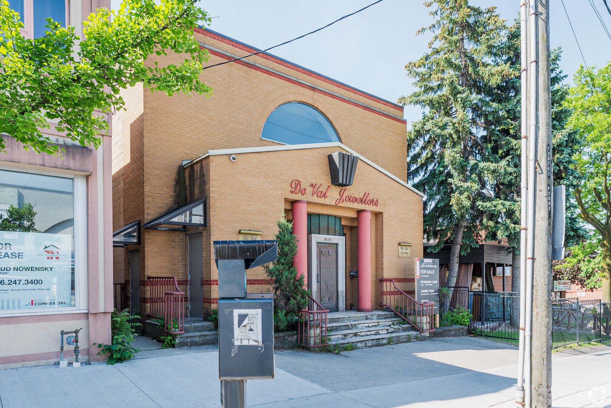 2547 Eglinton Ave W, Toronto, ON à vendre Photo principale- Image 1 de 8