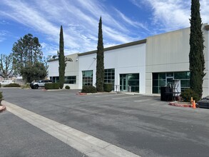 7500-7536 Tyrone Ave, Van Nuys, CA for lease Building Photo- Image 2 of 9