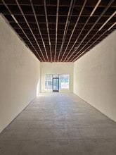 364-368 S Maple Dr, Beverly Hills, CA for lease Interior Photo- Image 1 of 1