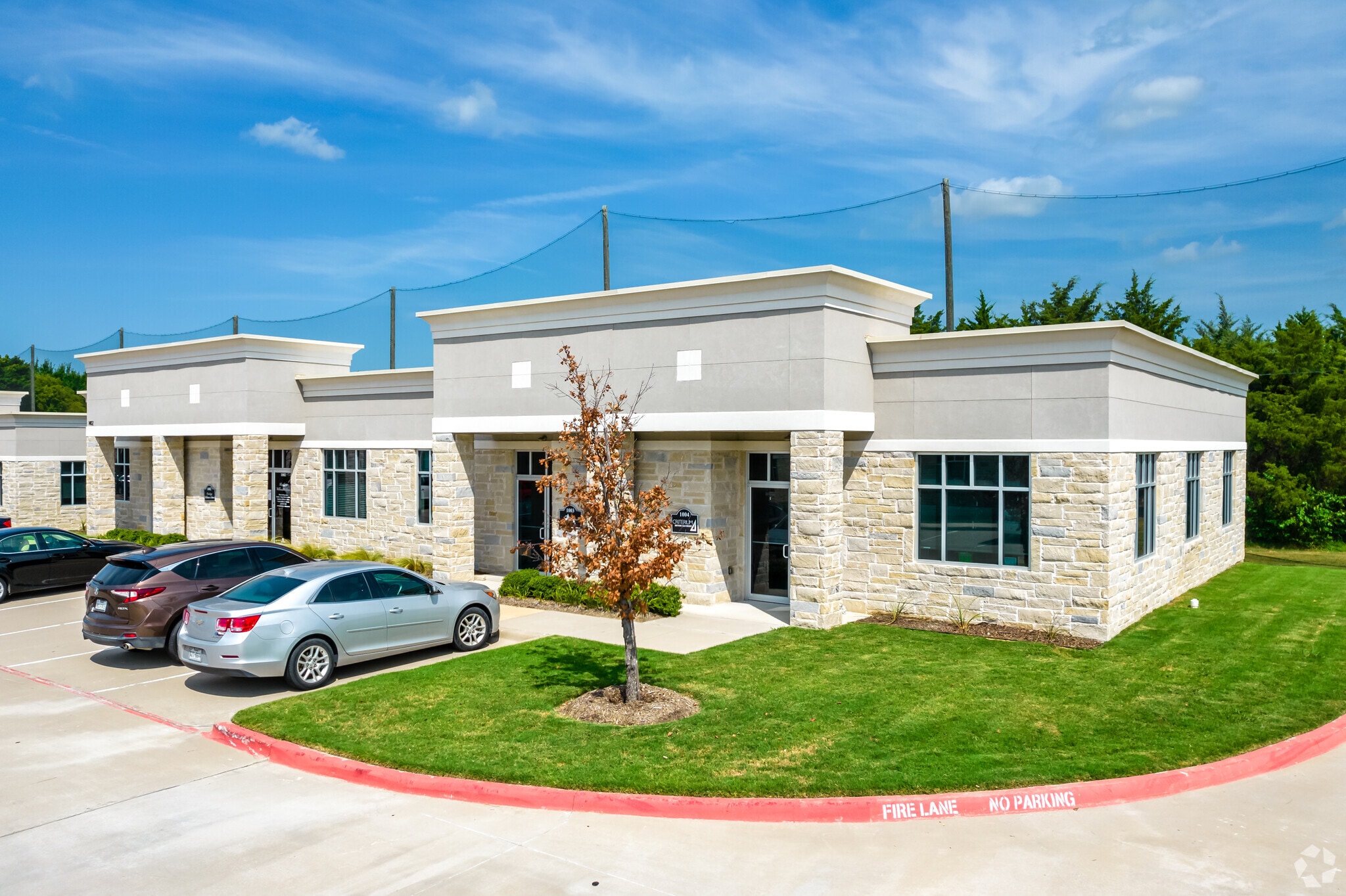 1402 S Custer Rd, McKinney, TX à vendre Photo du bâtiment- Image 1 de 12