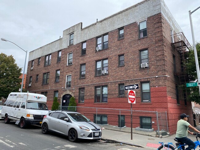 More details for 3791 102nd St, Corona, NY - Multifamily for Sale