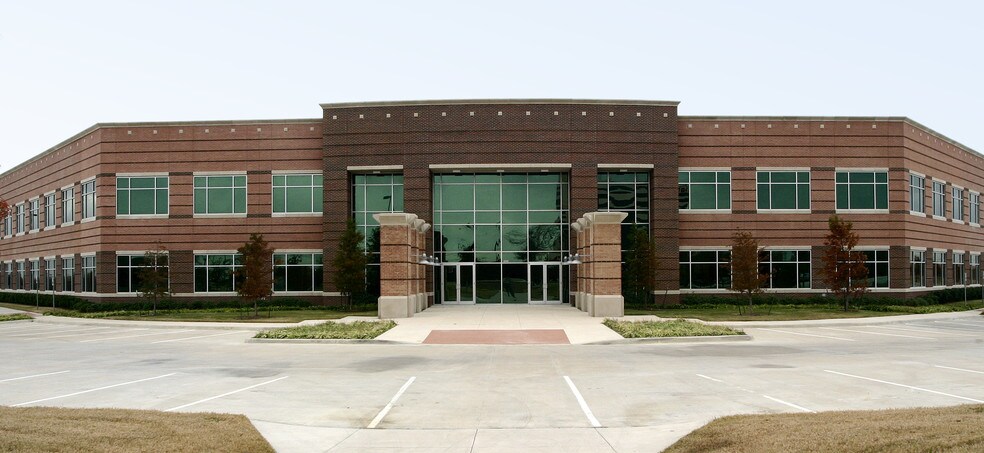 7651 Esters Blvd, Irving, TX à louer - Photo du bâtiment - Image 1 de 7