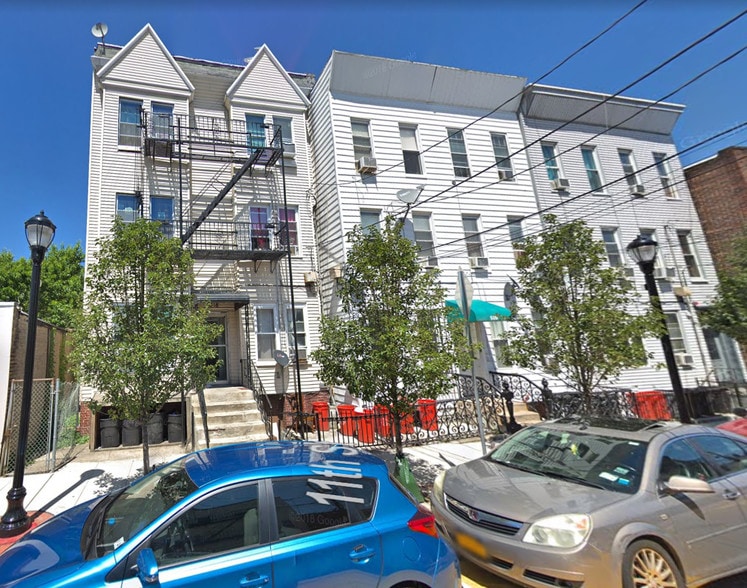 518 11th St, Union City, NJ à vendre - Photo principale - Image 1 de 6