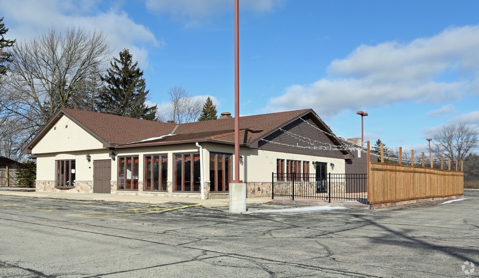 6300 Washington Ave, Racine, WI à vendre - Photo principale - Image 1 de 9