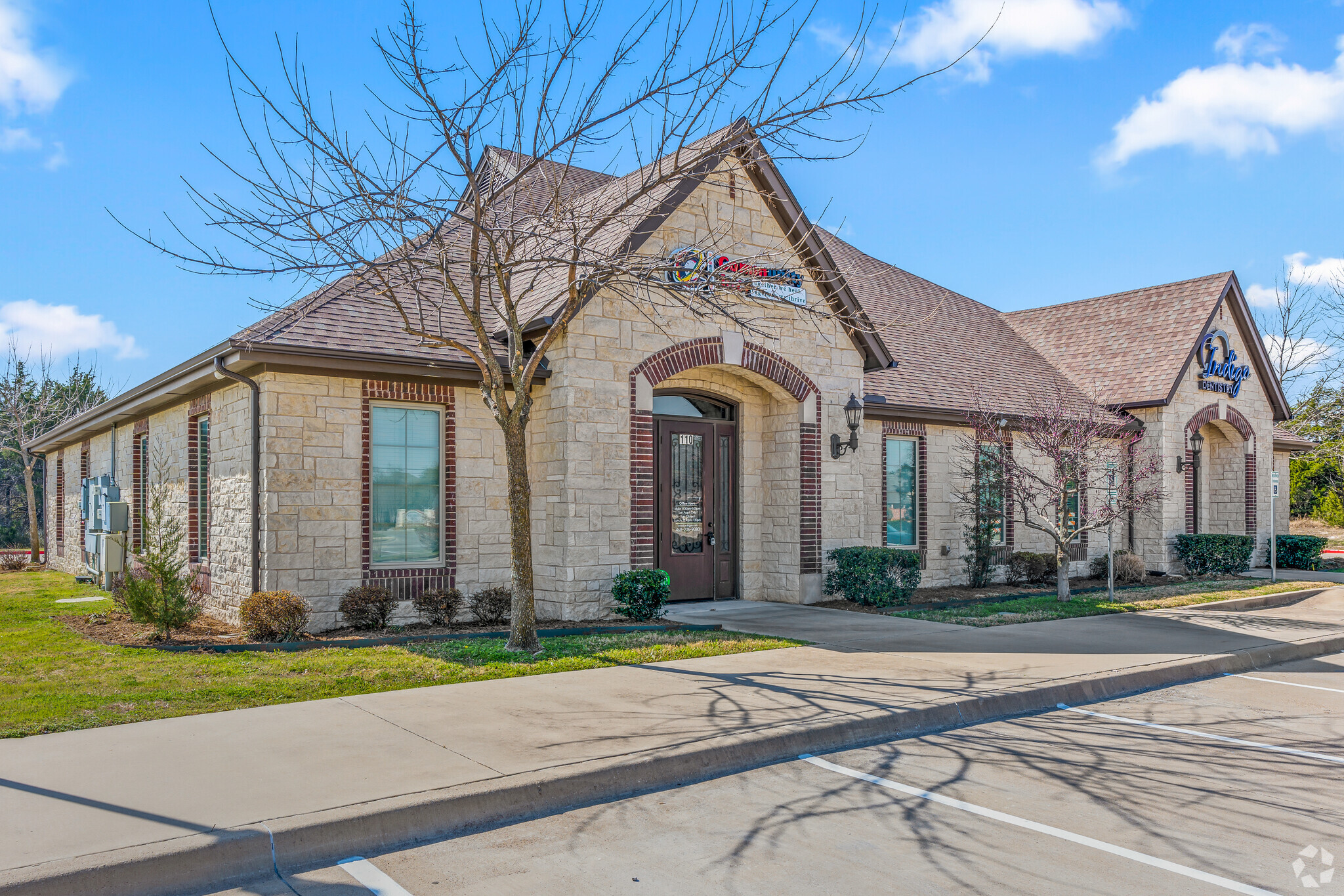 918 E Pleasant Run Rd, Cedar Hill, TX à louer Photo principale- Image 1 de 7