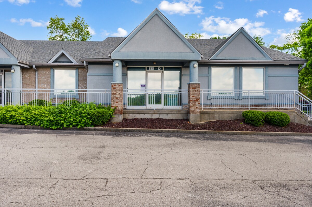 551 Westport Rd, Elizabethtown, KY à vendre Photo du bâtiment- Image 1 de 1