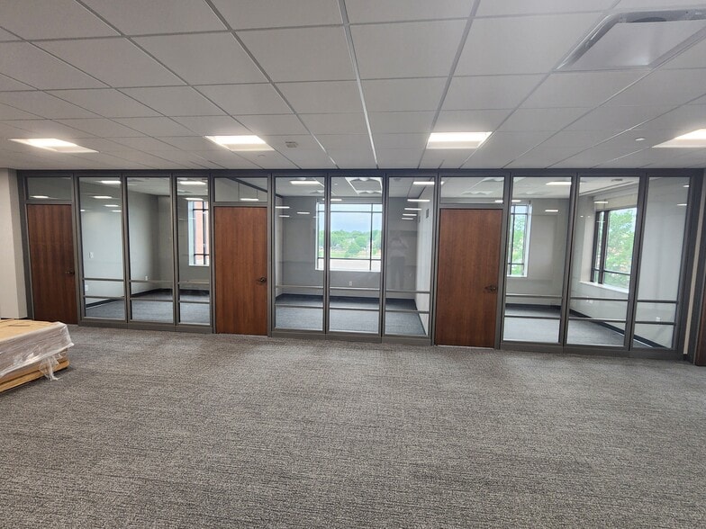 2223 2nd Ave, Kearney, NE for lease - Building Photo - Image 3 of 16