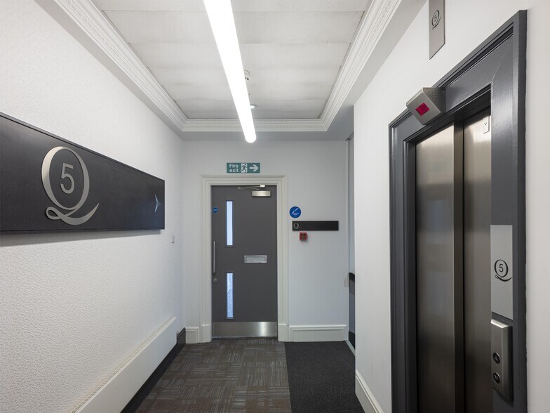 19-29 St Vincent Pl, Glasgow for lease - Interior Photo - Image 1 of 8