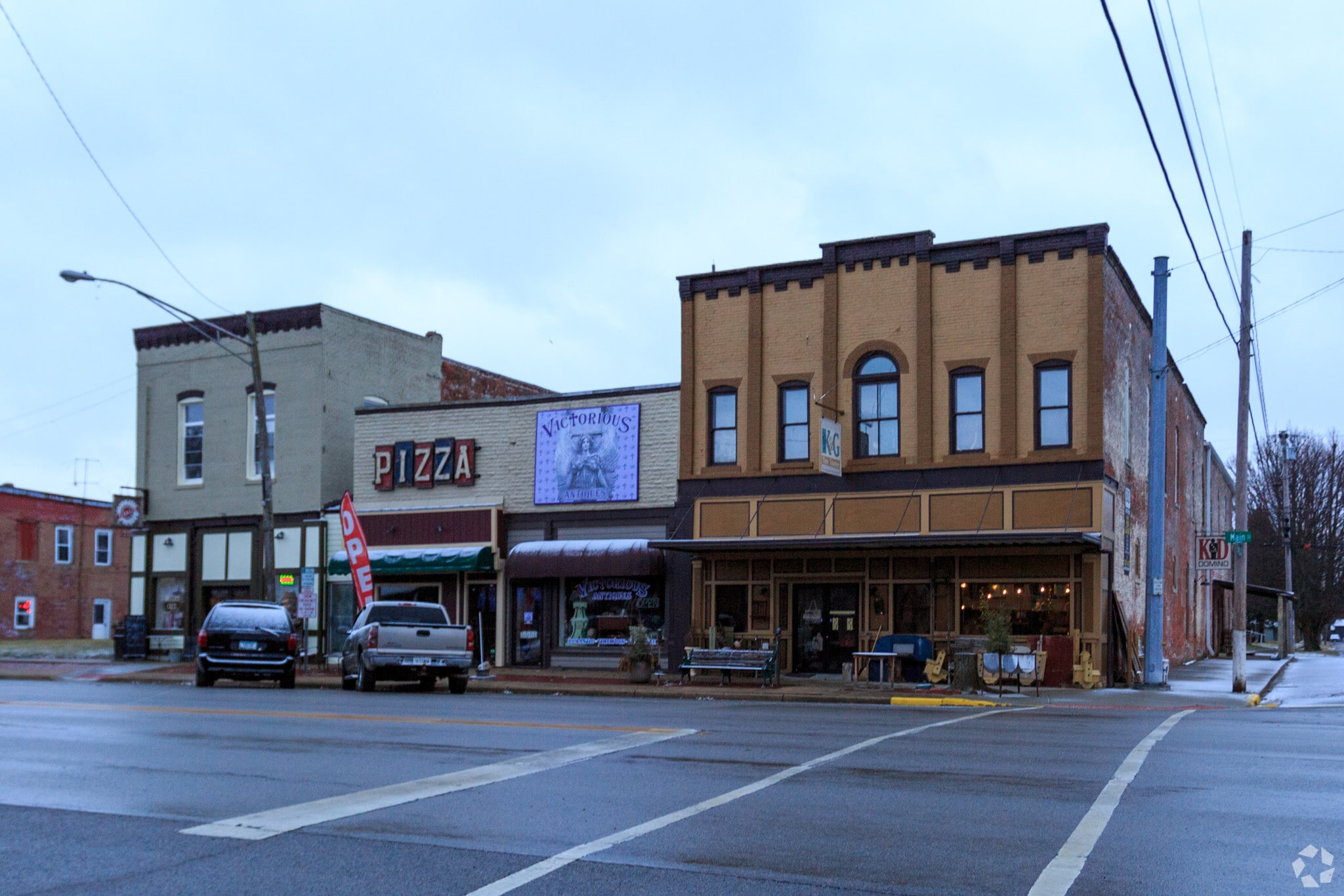 106 S Main St, Kirklin, IN à louer Photo du bâtiment- Image 1 de 4