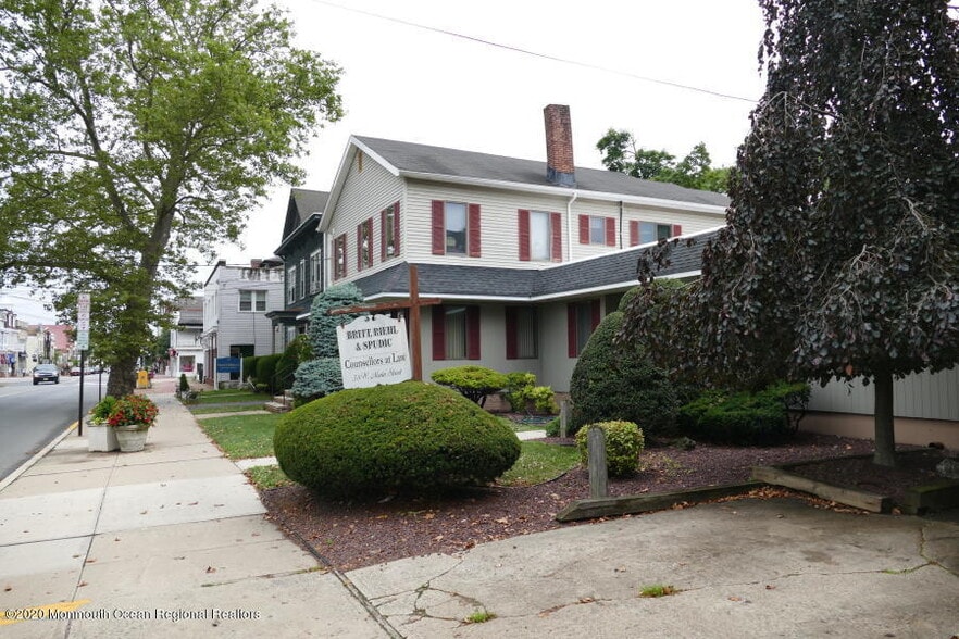 58 W Main St, Freehold, NJ for lease - Building Photo - Image 2 of 16