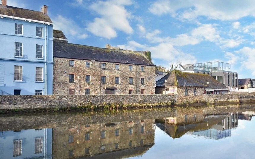 12 Victoria Pl, Haverfordwest à louer - Photo du bâtiment - Image 2 de 4