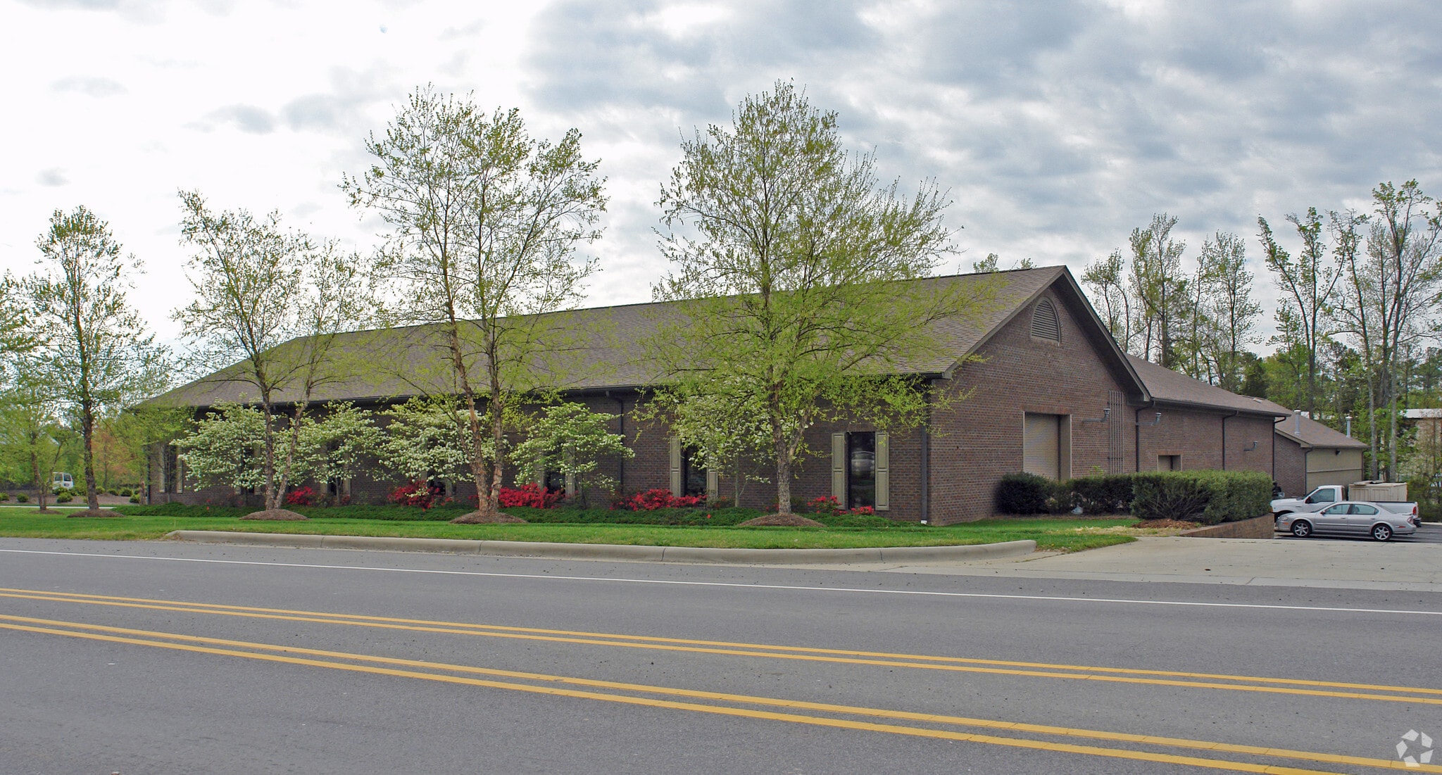 5121 Neal Rd, Durham, NC for lease Primary Photo- Image 1 of 3