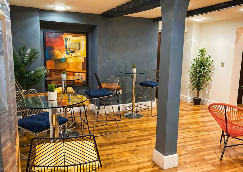 Market St, Derby à louer - Photo du bâtiment - Image 3 de 12