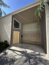 3021 SW 28th Ln, Miami, FL for lease Building Photo- Image 1 of 7