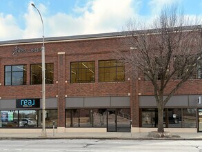 225 E 11th St, Sioux Falls, SD for lease Interior Photo- Image 1 of 4