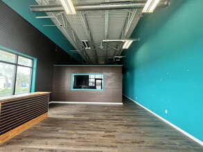 1965 Glynn Ave, Brunswick, GA for lease Interior Photo- Image 1 of 3