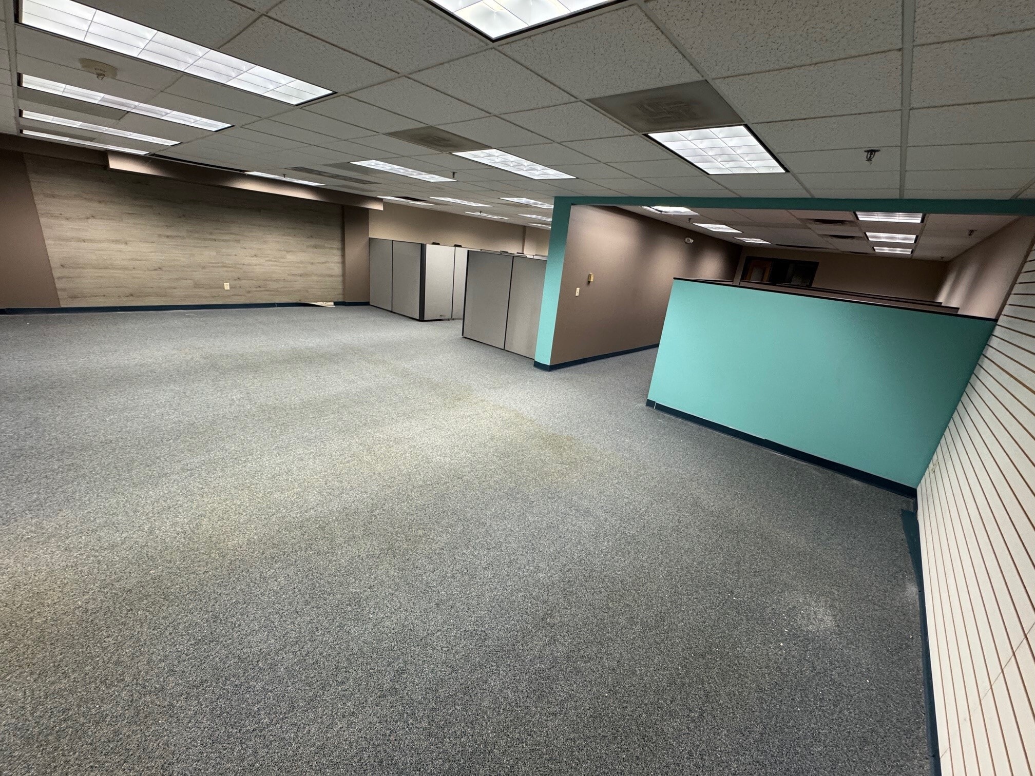 4370 W 109th St, Overland Park, KS à louer Photo intérieure- Image 1 de 2