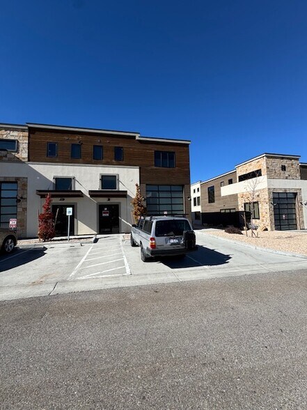 4554 Forestdale Dr, Park City, UT à louer - Photo du bâtiment - Image 2 de 4