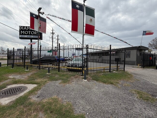 Plus de détails pour 11055 Eastex Fwy, Houston, TX - Commerce de détail à vendre