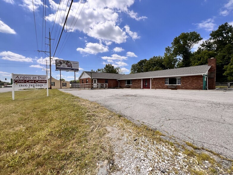 1965-125 E Ohio Pike, Amelia, OH for sale - Building Photo - Image 1 of 22