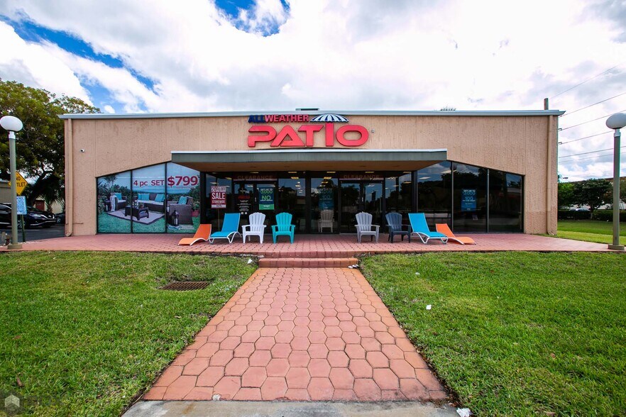 2050 N University Dr, Sunrise, FL à louer - Photo du bâtiment - Image 1 de 22
