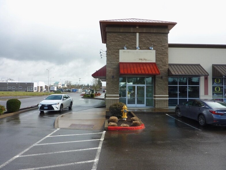 200 W Ellendale, Dallas, OR for lease - Building Photo - Image 2 of 9