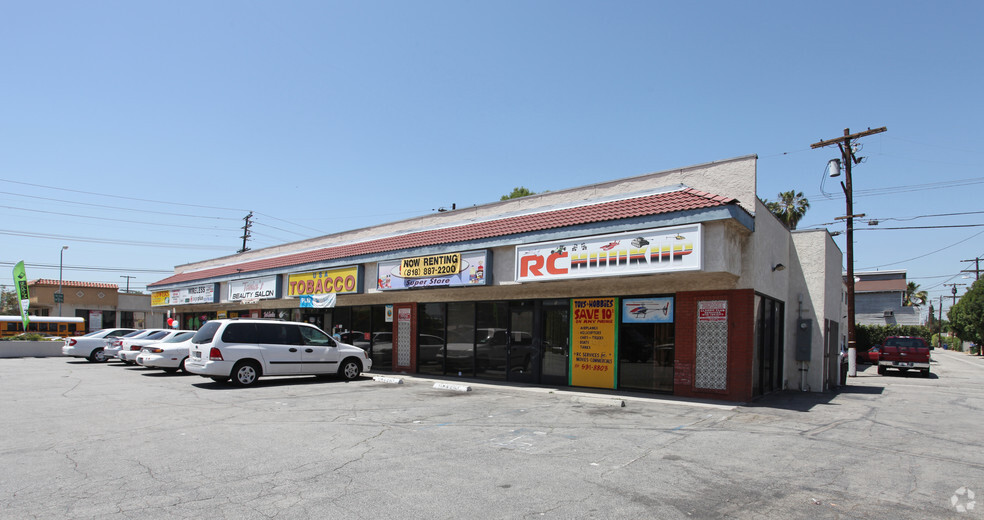 16045-16053 Victory Blvd, Van Nuys, CA à vendre - Photo principale - Image 1 de 1