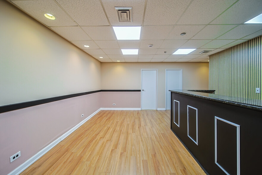 1625 Anderson Ave, Fort Lee, NJ for lease - Building Photo - Image 3 of 13