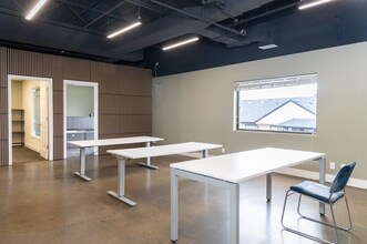 1615 10th Ave SW, Calgary, AB à louer Photo intérieure- Image 2 de 13