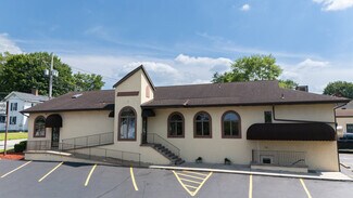 Plus de détails pour 400 S Center Ave, New Stanton, PA - Commerce de détail à vendre