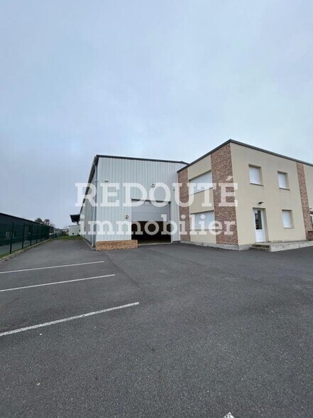 Industrial in Bezannes for lease - Building Photo - Image 2 of 7