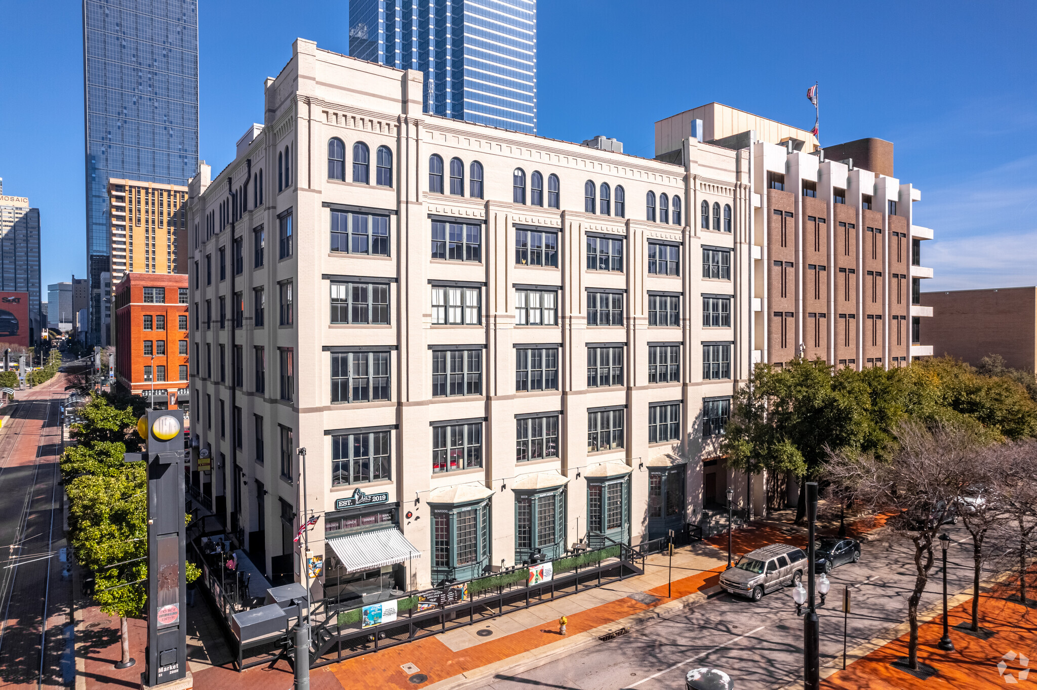 208 N Market St, Dallas, TX for lease Building Photo- Image 1 of 16